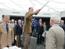 The author, robbert omtzigt, has been working 6 years to completely unrafel the secret of the other which is a secret that is over 4 thousand years old. Het 13e Buffet Van Nix Tijme Bouwers