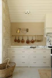 Une Cuisine Rustique Chic Dans Une Grange Renovee Planete Deco A Homes World Cuisine Rustique Chic Cuisine Rustique Designs De Cuisine De La Campgne