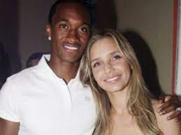 He played most of his professional career with sporting after reaching the club's youth system at the age of 15, going on to appear in more than 150 official games and win four major titles. Filhas De Luciana Abreu Vao Reencontrar Se Com Yannick Djalo Apos Dois Anos A Ferver Vidas