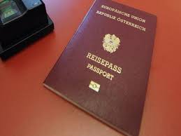 Anlass ist eine vorgabe der eu, die eine höhere fälschungssicherheit vorschreibt. Das Sind 2021 Die Machtigsten Reisepasse Der Welt Coronavirus Wien Vienna At