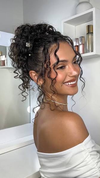 My curly wedding updo✨ Would you wear this at your wedding? I linked all the products that I used on my storefront under ‘Wedding curly updo’ link in bio!!🤍, ., Hairstylist @natalieannehair ✨, ., ...