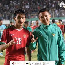 175 thousand €* apr 25, 1999 in banjarnegara, indonesia. Persija Jakarta On Twitter Dua Pemain Persija U 19 Samuel Cristhianson Kiri Syahrian Abimanyu Kanan Bergabung Dengan Timnas Indonesia U 19 Persijajakarta Https T Co Tkcdovbvor