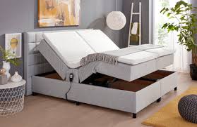 Jede der hochwertigen matratzen aus unserem onlineshop bietet ihnen hohen liegekomfort. Polsterbett Mit Matratze Bequem Online Bestellen