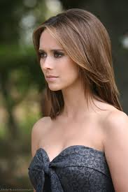'it's sexier not to show everything': Jennifer Love Hewitt Hair Galhairs