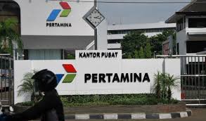 Lokasi kebakaran kilang minyak pertamina balongan, indramayu. Pertamina Pindahkan Sebagian Pekerja Ke Gedung Luhut Dunia Energi