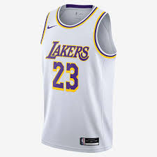 Design + farbe wählen ✅ unbegrenzt mit logos + text designen✅ kostenlose muster ► zum konfigurator! Nba Trikots Nike De