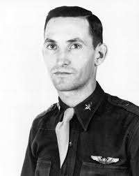 With 7 Kills In WWII and 14 In Korea, Flying Ace George Davis Died Fighting  12 MiGs