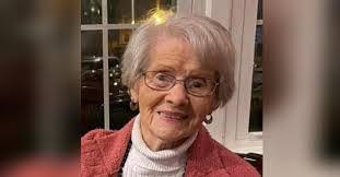 Barbara Snapp's Instagram, Twitter & Facebook