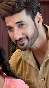 Look into my eyes…