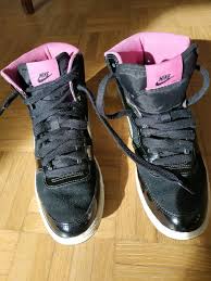 We did not find results for: Basket Montante Nike Cuir Vernis Noir Et Rose T 38 Vinted