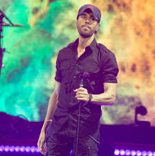 Enrique Iglesias E O Maior Artista Latino Da Historia Segundo A Billboard 20 10 2020 Uol Splash