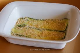 Le zucchine sono molto usate in cucina per la loro versatilità e per il loro sapore delicato. Sformato Di Zucchine Al Forno Ricetta Semplice E Leggera