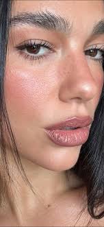 I worship this goddess 🥰