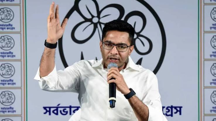 अभिषेक बनर्जी ने लोकसभा अध्यक्ष को लिखी चिट्ठी, TMC के 20 बागी सांसदों पर कार्रवाई की मांग - abhishek banerjee demands action against 20 rebel mps to om birla ntc drmt - AajTak