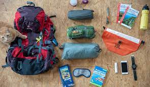 Lorsque vous allez camper, il est important d'avoir le materiel nécessaire pour passer un agréable moment entre amis ou famille. Quel Materiel De Randonnee Emmener Sur Le Gr34 Les Baroudeurs