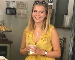 Fibromyalgi gir smerter i muskulatur og ledd, utpreget tretthet og søvnforstyrrelser. Lunas Liv Med Fibromyalgi Fibromyalgi Smerteforeningen