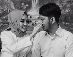 Orang yang terkaya adalah orang yang menerima pembagian (takdir) dari allah dengan senang hati. menghilangkan sifat dengki pada diri kita akan membantu kita menuju kesuksesan baik dunia maupun akhirat. dalam kepala kaum wanita ada kekurangan, tetapi dalam hati mereka ada kelebihan. Doa Agar Dia Rindu Dan Menghubungi Kita Tanda Orang Rindu Kita Dalam Islam Doa Agar Dia Rindu Dan Menghubungi Kita Doa Agar Kita Hadir Dalam Mimpi Seseorang Sampai Mengingat Terus
