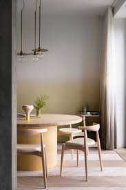 Eine Wohnung Fur Einen Bekommt Eine Komplette Umarbeitung Und Einen Indoor Garten Dekoration Ideen 2018 Apartment Interior Interior Modern Interior Design