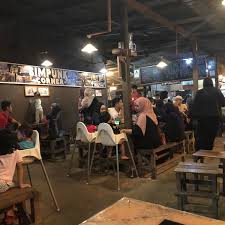 Kuala terengganu is also the capital of kuala terengganu district. Fotos Bei Kedai Makan Simpang Corner Terengganu Kuala Terengganu