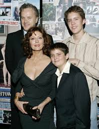 Sarandon also has a daughter, eva amurri, from her 1980s relationship with director franco amurri. Who Is Married To Susan Sarandon Susan Sarandon Biography Affair Married Husband Ethnicity Nationality Net Worth Height