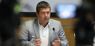 Čeká ho rozvodové stání s manželkou kamilou, se kterou má dvě děti. Jan Hamacek Cssd Musime To Zvladnout A Zvladneme Parlamentnilisty Cz Politika Ze Vsech Stran
