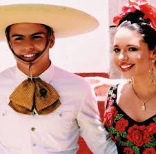 Ángela aguilar es una de las jovencitas más guapas, talentosas y asediada. Angela Aguilar Twitterissa Muy Pronto Corazoncito Tirano