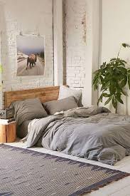 A few main themes will pop up when you're looking to design the 7 masculine boho bedroom ideas when frilly just isn't your jam. Mens Bohemian Bedroom Novocom Top