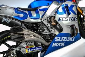 Mega Gallery Suzuki Luncurkan Gsx Rr 2020 Dengan Livery Baru Silver Di 2020 Motogp Honda Pembalap