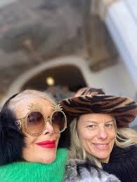 Photos by Barbara Barnard (@moonchildlinen) · December 4, 2025