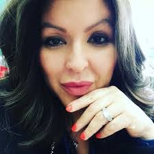 Darcy Barr's Instagram, Twitter & Facebook