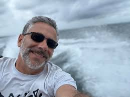 Is there an issue with posting updates?