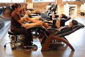The Perfect Chair Used At Great Nail Spas What The I Have Never Been In A Chair Like This For A Pedicure Beauty Salon Decor Pedicure Spa Spa Salon