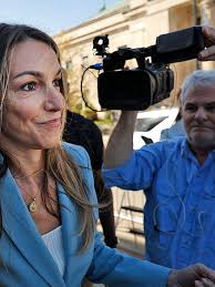 Who is Karen Read? What to know as she faces second murder trial