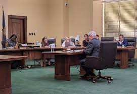 Bill would require Nebraskans to verify their age to peruse porn • Nebraska  Examiner