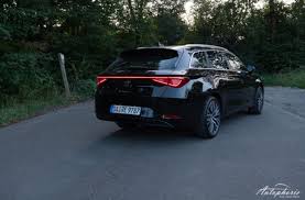 El avanzado sistema híbrido enchufable combina un motor de gasolina tsi de 1.4 litros y 150 cv (110 kw) con un motor eléctrico síncrono de excitación permanente de 115 cv (85 kw) y un conjunto de baterías de iones de litio de 13 kwh, que utiliza un. Seat Archive Autophorie De