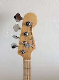 Pin En Bass Guitars