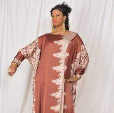 Maybe you would like to learn more about one of these? Model De Tissu Leger Dakar Belle De Robe Soiree En Satin Orange En Tissu Africain