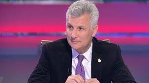 Senatorul Zamfir răspunde criticilor aduse de Mugur Isărescu: L-am ...