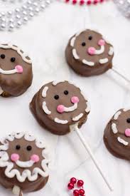 Gingerbread Cake Pops A Sweet Holiday Treat Finding Zest Download the perfect gingerbread man pictures. gingerbread cake pops a sweet holiday
