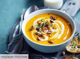 Veloute De Potimarron A L Orange Graines De Courge Epicees En 2020 Veloute Potimarron Potimarron Courge