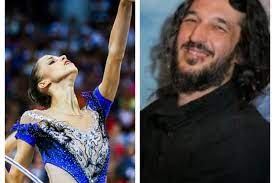 Prende parte ai giochi olimpici di rio de janeiro con le compagne alessia maurelli, camilla patriarca, sofia lodi e martina centofanti. Eglhqkjcscdrum