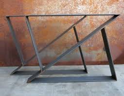 Esto Podria Ser Una Base De Sillom This Contemporary Table Leg Design Is Simple Yet Very Modern Top Plate Metal Table Legs Metal Table Coffee Table Legs Metal