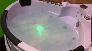 Baignoire balneo rectangulaire 2 places : Baignoire Balneo 32 Jets Massant 899 Ttc Ouest Balneo Com Youtube