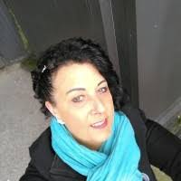 Estelle Schmitt's Instagram, Twitter & Facebook