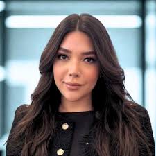 UX jobs require AI design skills. Introducing The AI UX School.