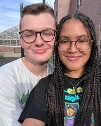 wait you guys know seattle's where ellie plays take