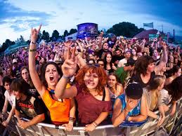 Szene openair used to be an insiders' tip but then grew to be the biggest openair festival for rock and alternative music in the western part of austria. Deichkind Live Beim Szene Openair Lustenau Vol At
