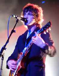 Indietronica, indie pop, synthpop, psychedelic pop. Andrew Vanwyngarden Wikipedia