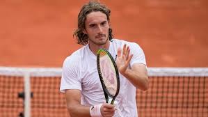 What racquet does tsitsipas use? Stefanos Tsitsipas Advances In Straight Sets In Paris Hindustan Times