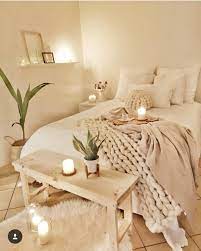 Thanks for visiting our beige living room photo gallery where you can search hundreds of beige living room design ideas. Good Evening Tuesday Today I Want To Congratulate Laschicasdeltag For Their First Year Bedroom B Room Inspiration Bedroom Bedroom Decor Bedroom Interior